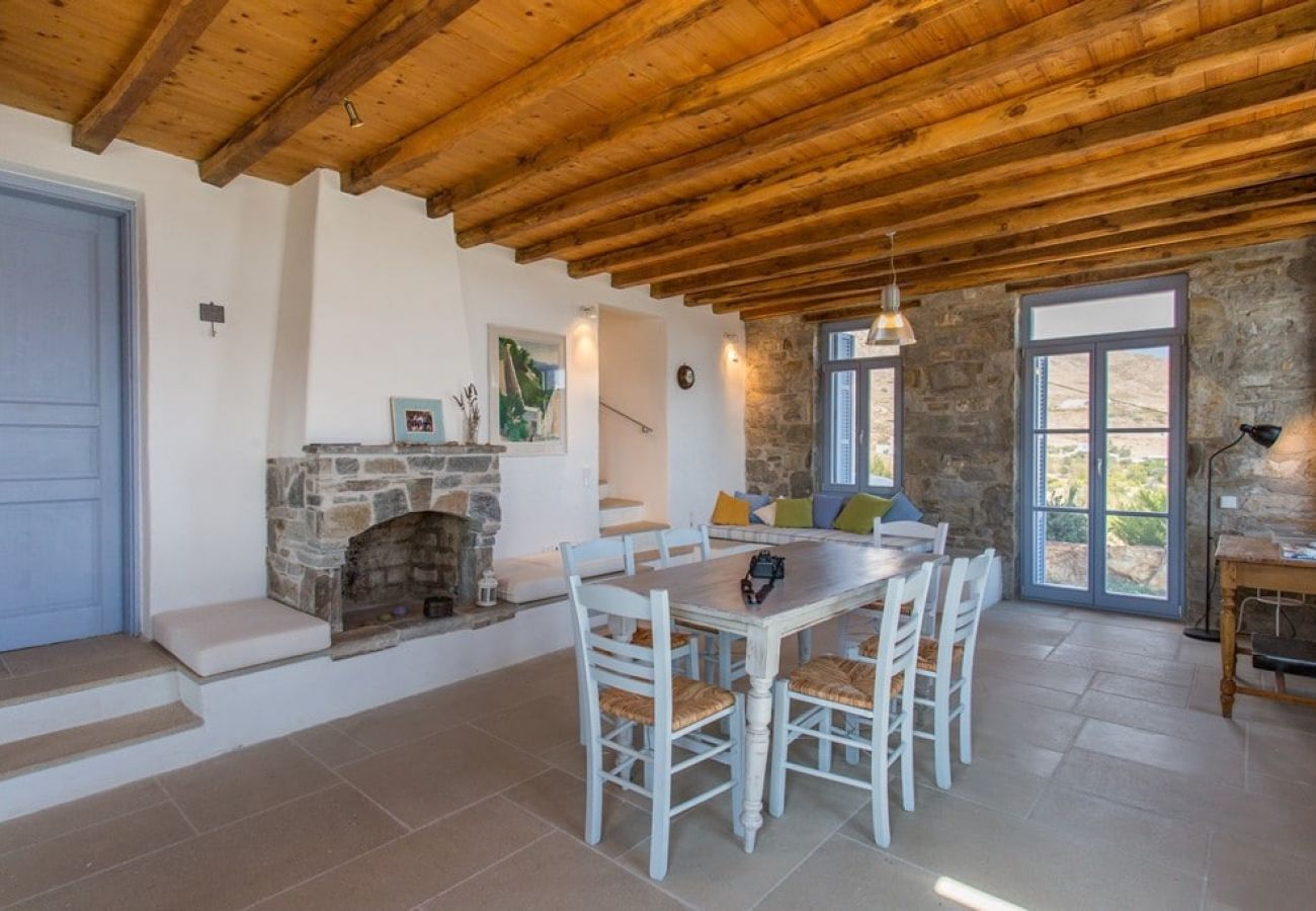 Villa à Ramos - An Amazing Stone Villa-B in Serifos w/Shared Pool