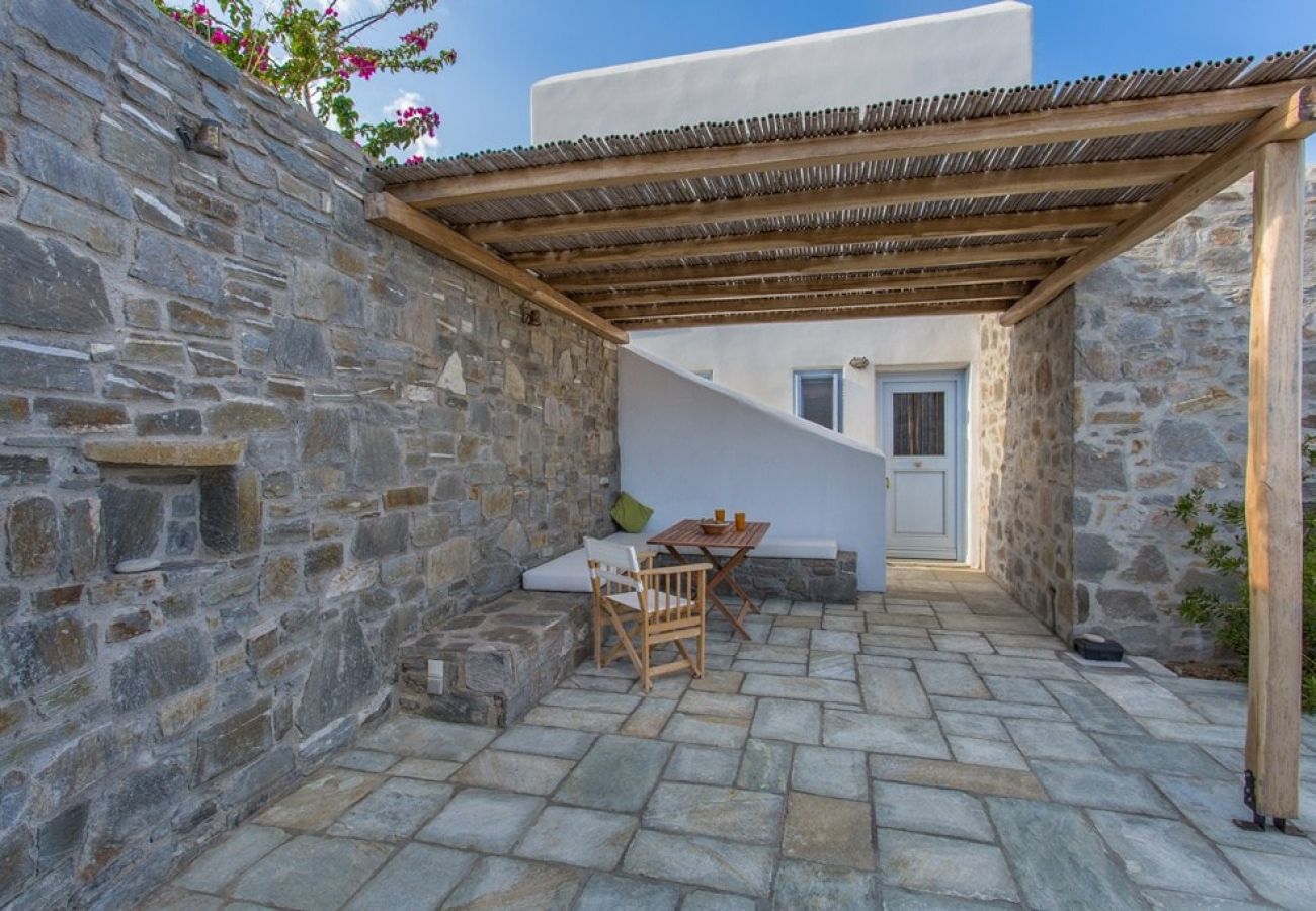Villa à Ramos - An Amazing Stone Villa-B in Serifos w/Shared Pool