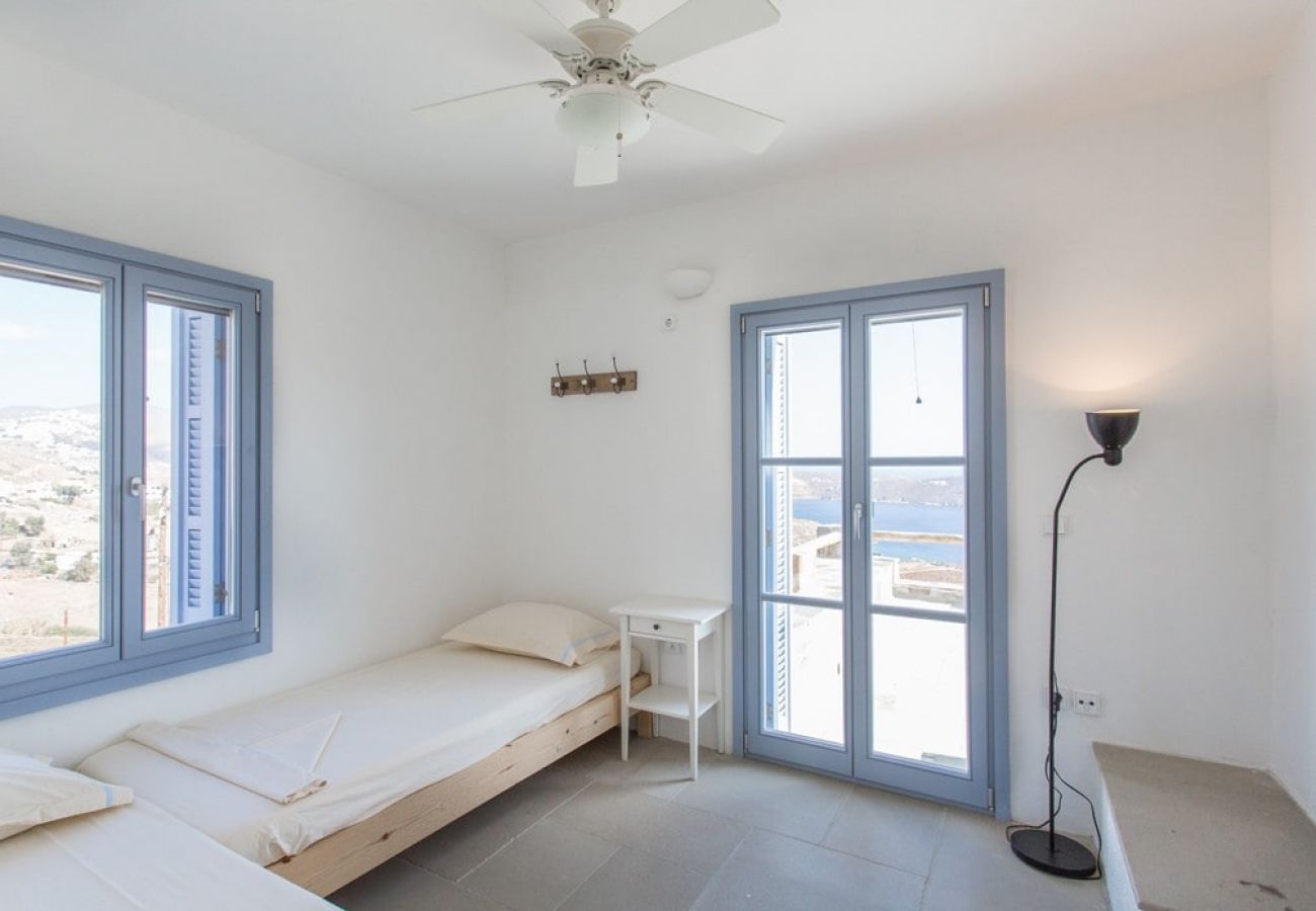 Villa à Ramos - An Amazing Stone Villa-B in Serifos w/Shared Pool