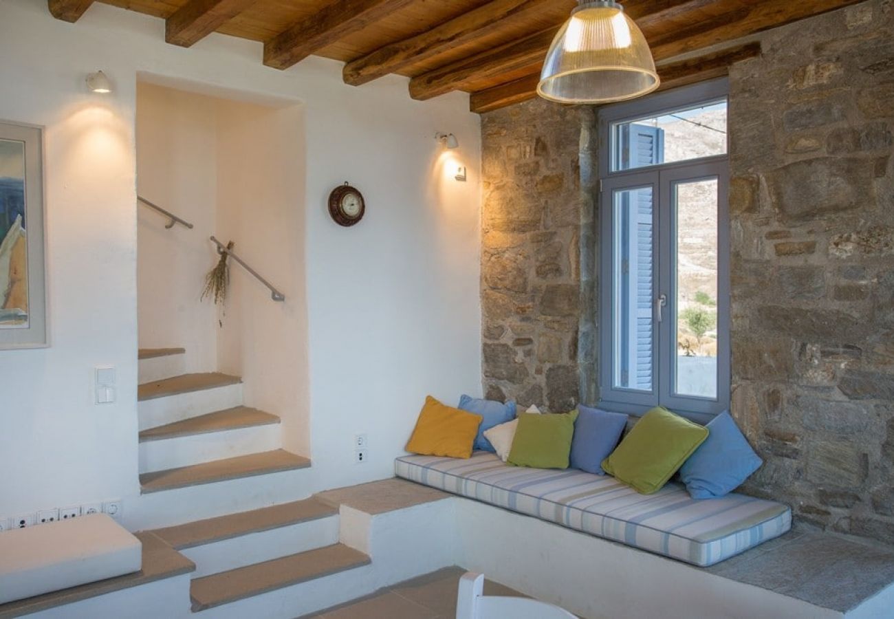 Villa à Ramos - An Amazing Stone Villa-B in Serifos w/Shared Pool