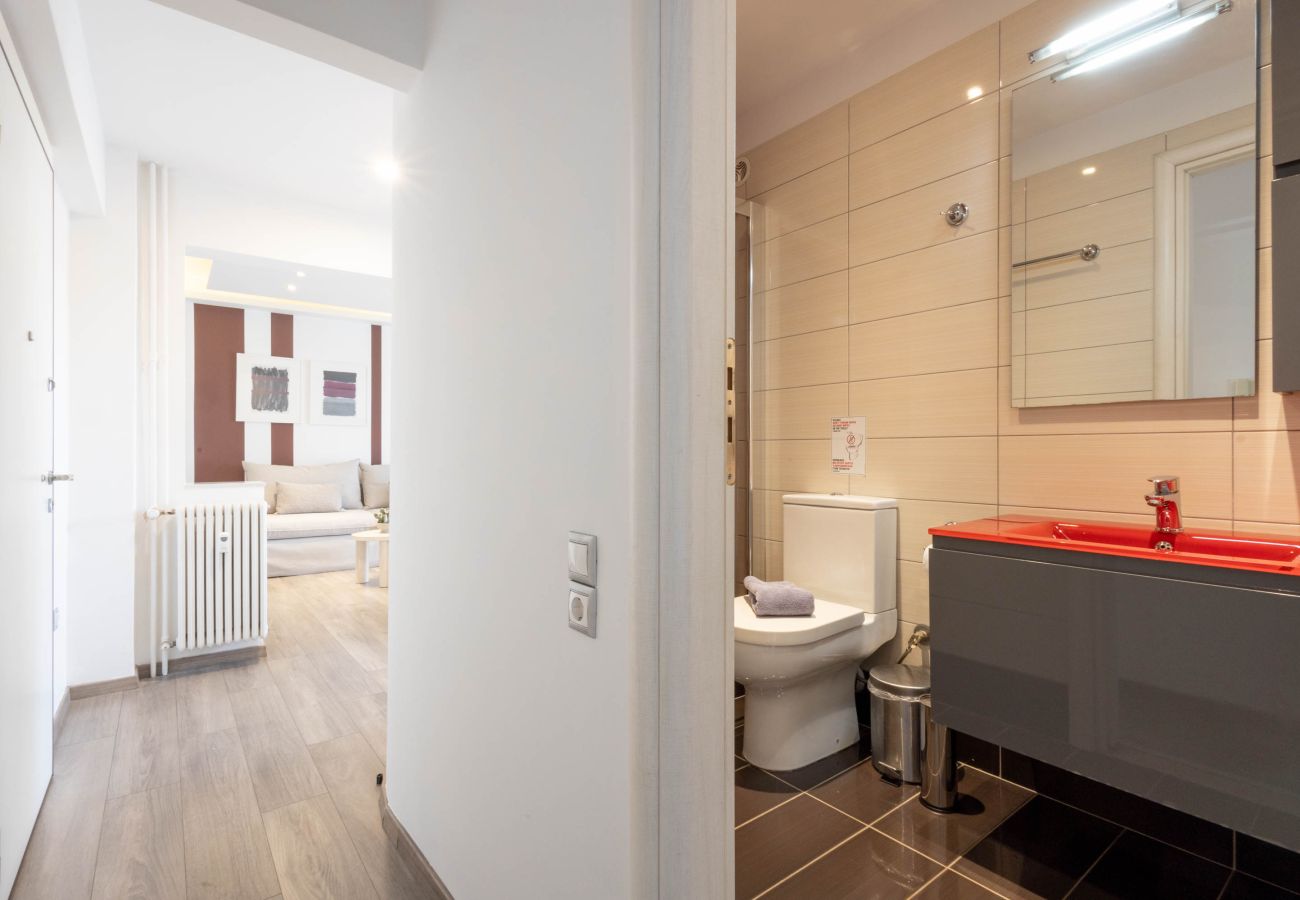 Appartement à Glyfada - An Impressive 2 bdr Apt in Glyfada (ren. June 2026)