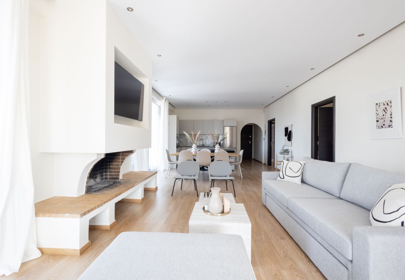 Appartement à Glyfada - Luxurious 3-Bedroom Seaside Retreat | Fully Renovated in 2025