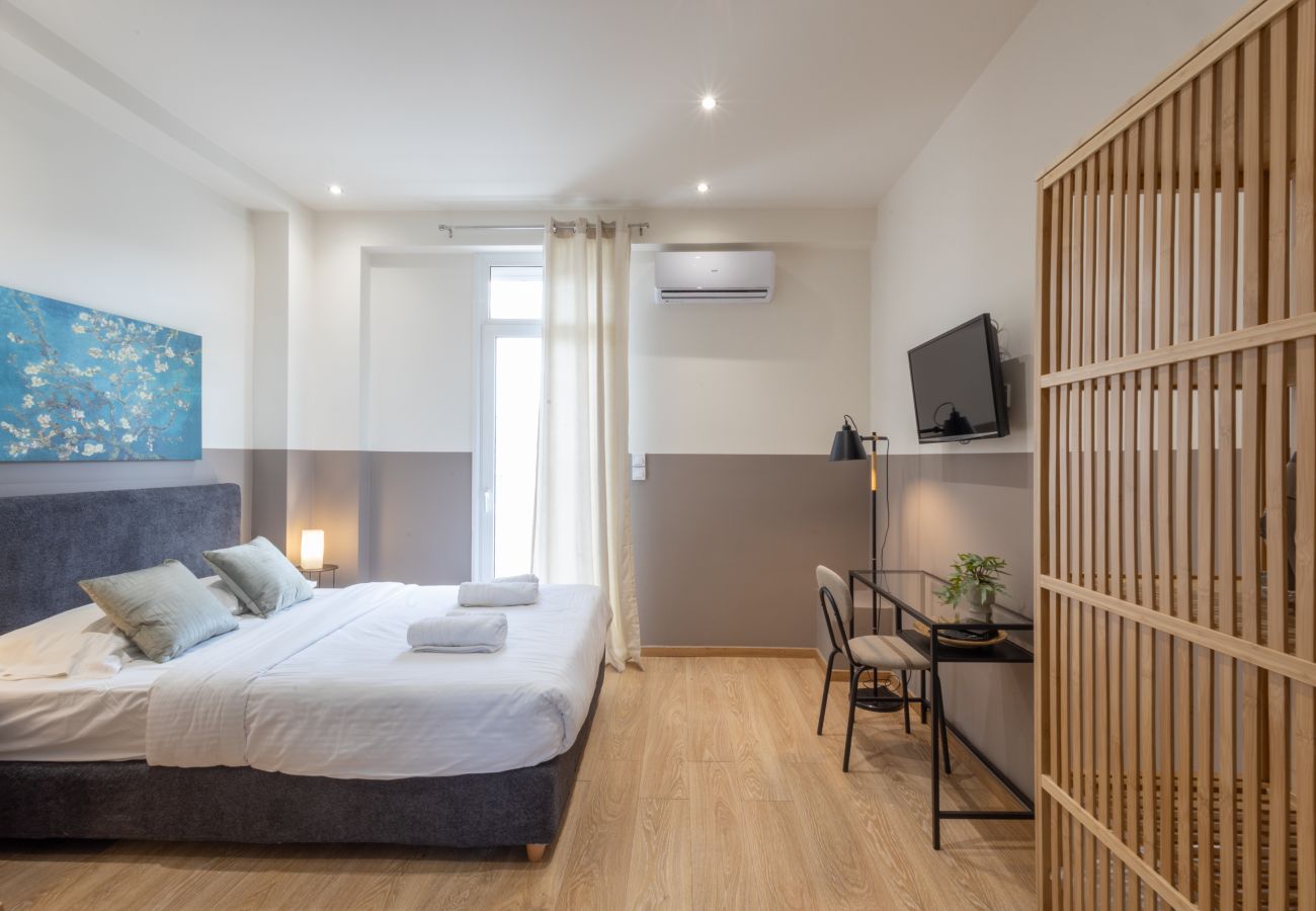 Appartement à Glyfada - Luxurious 3-Bedroom Seaside Retreat | Fully Renovated in 2025