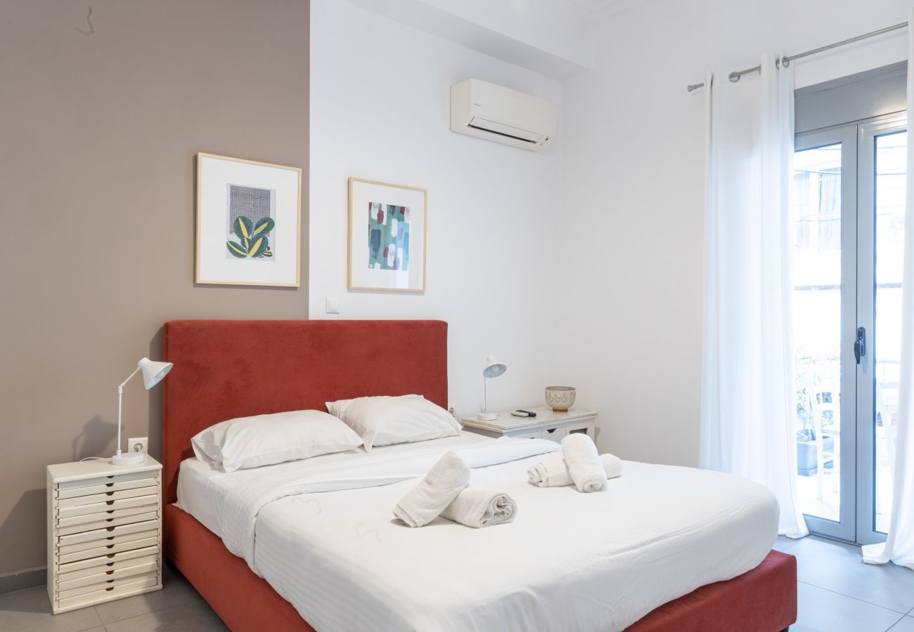 Maison à Athens - 4BR House near Acropolis | Roof Garden | 12 Guests and Hot Tub