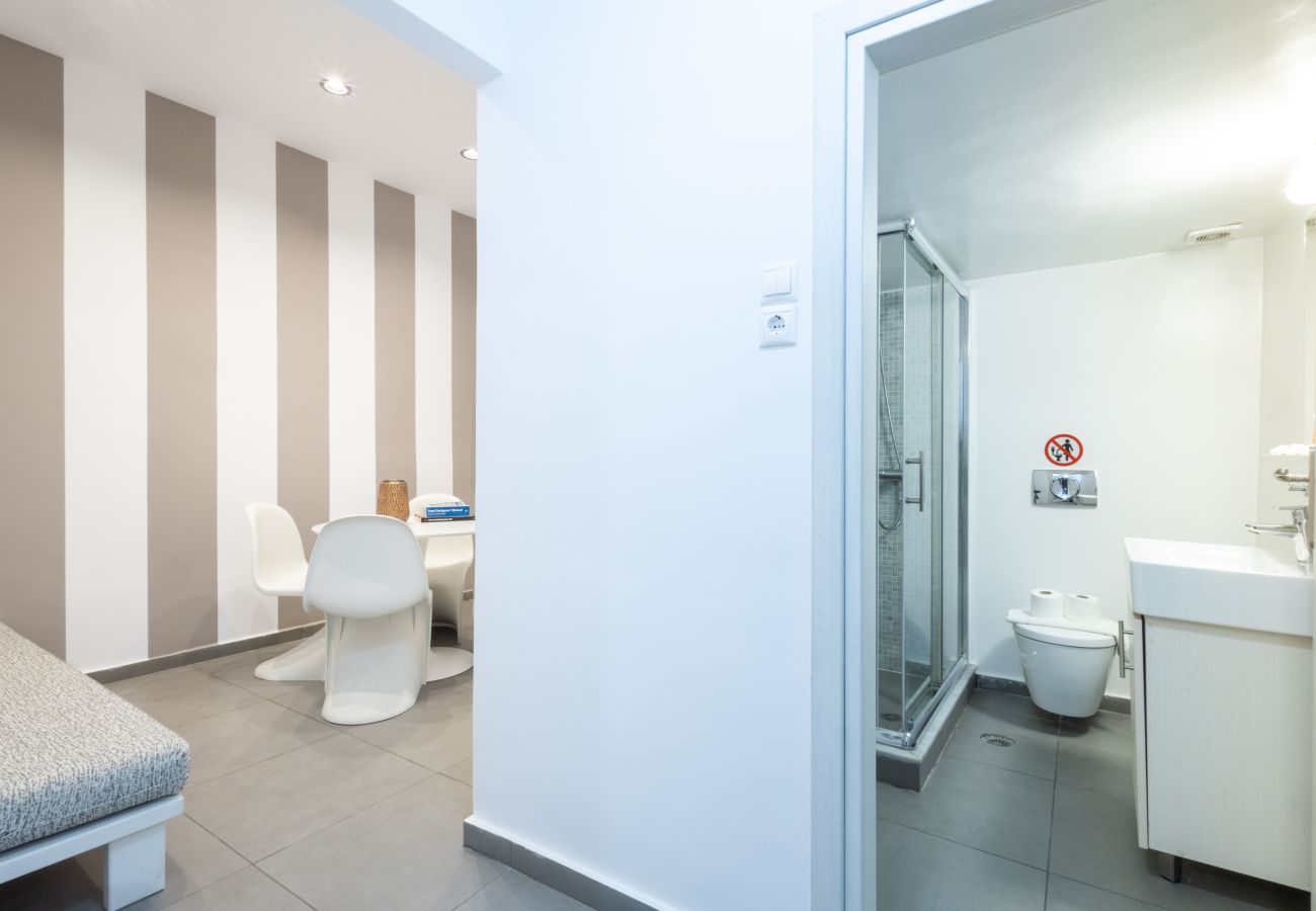 Maison à Athens - 4BR House near Acropolis | Roof Garden | 12 Guests and Hot Tub