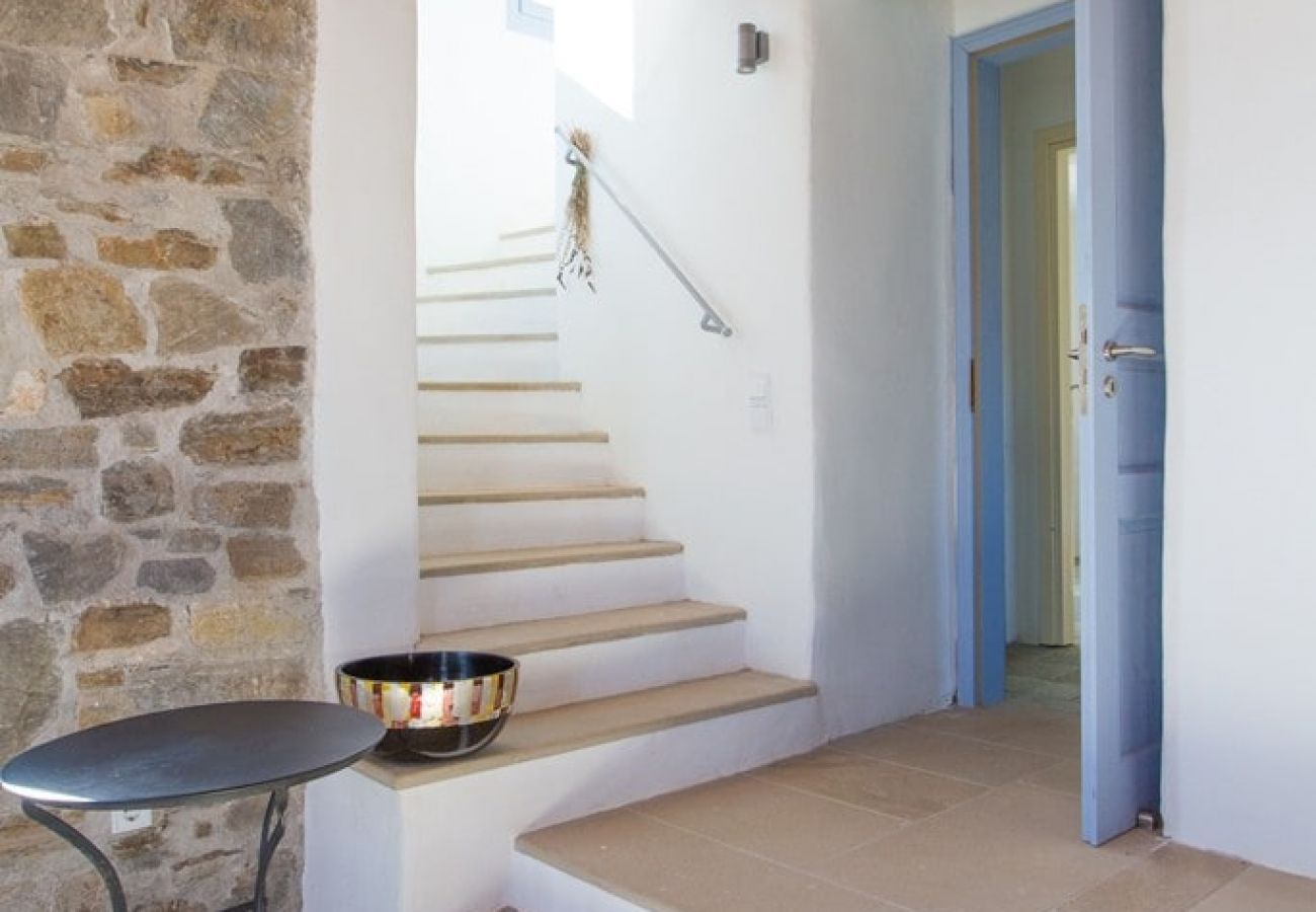 Villa à Ramos - An Amazing Stone Villa-A in Serifos w/shared Pool