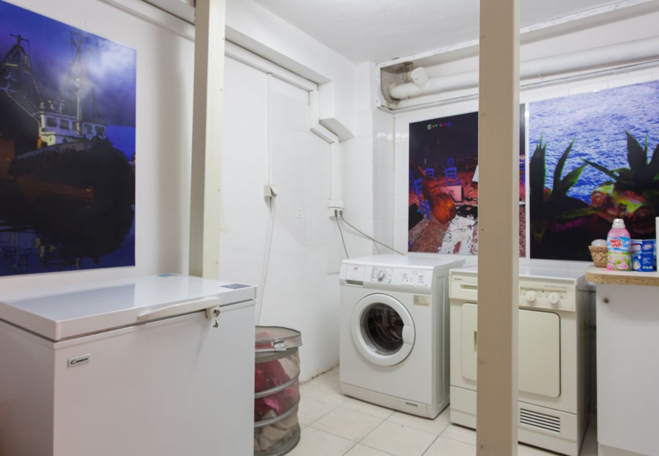 Appartement à Athens - Psyri Neoclassical House w/Yard 