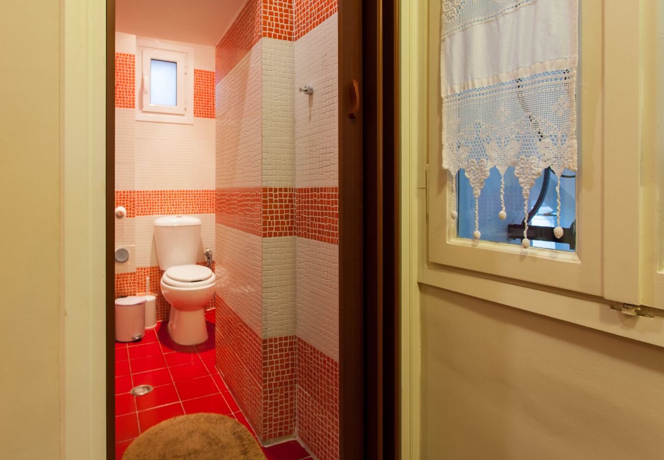 Appartement à Athens - Psyri Neoclassical House w/Yard 