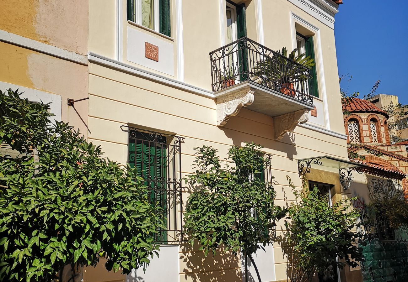 Appartement à Athens - Psyri Neoclassical House w/Yard 