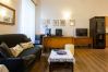 Appartement à Athens - Psyri Neoclassical House w/Yard - Free Parking! Appartement à Athens - Psyri Neoclassical House w/Yard - Free Parking!