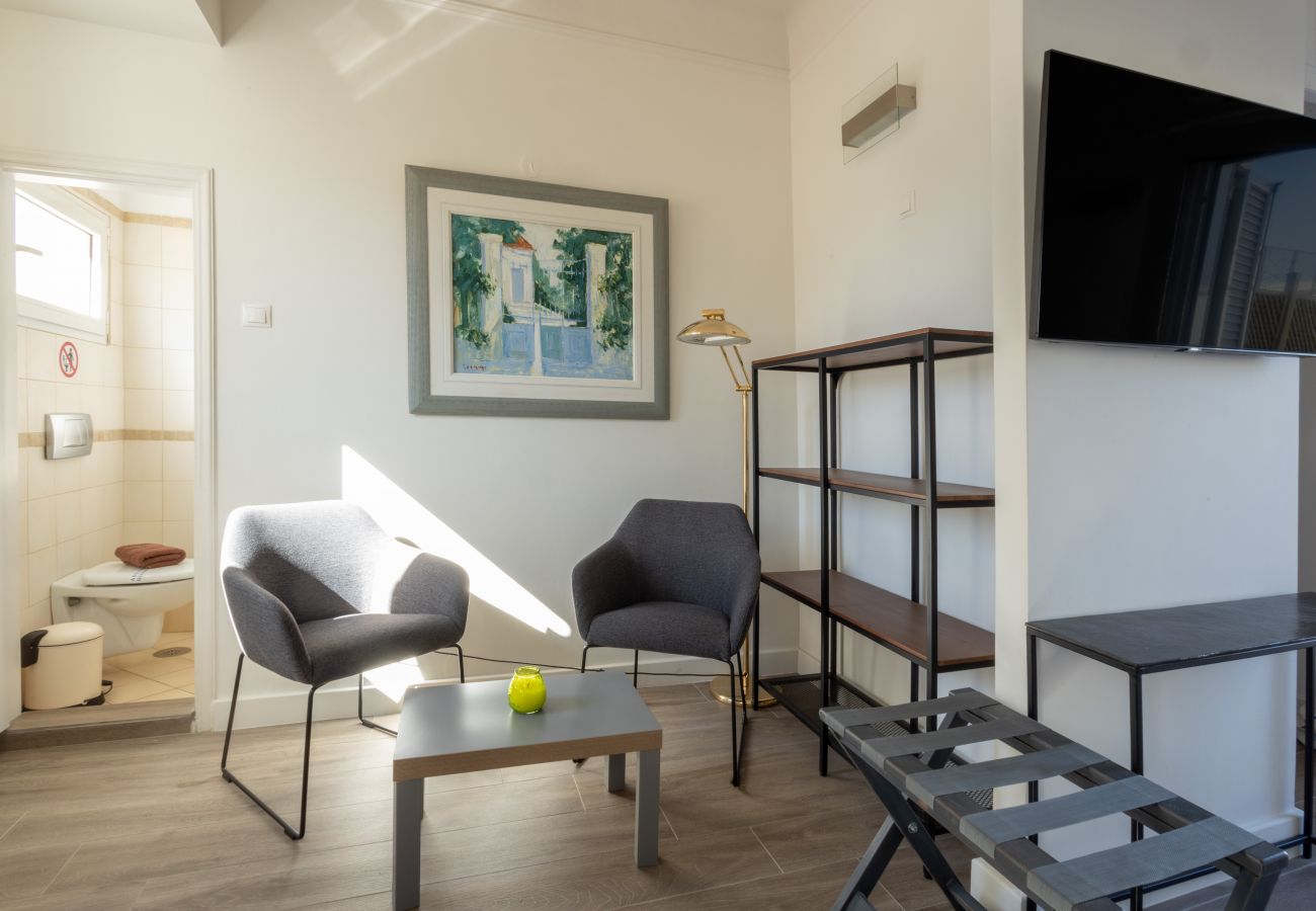 Appartement à Athens - Downtown Cocoon with Roof Deck 