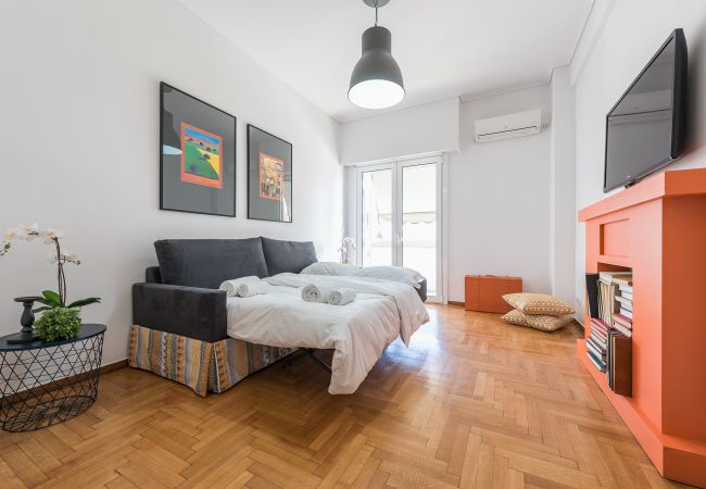 Appartement à Athens - New Relaxed Central Apartment ☆ Walk Everywhere ☆  Appartement à Athens - New Relaxed Central Apartment ☆ Walk Everywhere ☆