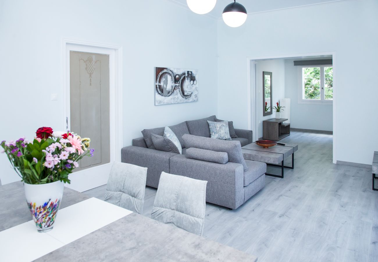 Appartement à Glyfada - Minimal apt in Glyfada with 3 bdrm