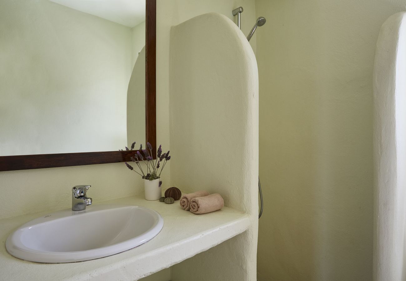 Villa à Ramos -  Spacious 6 bdrm Stone Villa with Pool