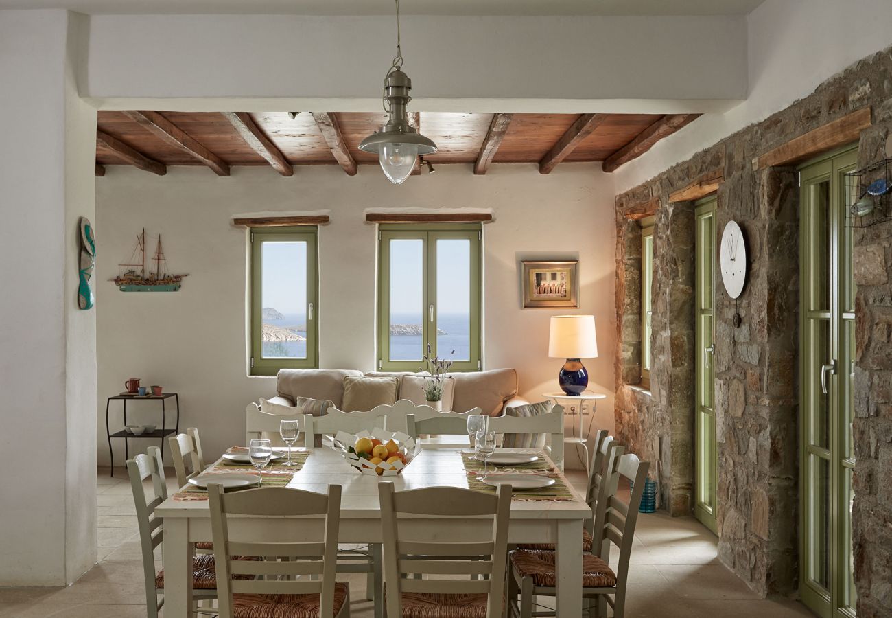 Villa à Ramos -  Spacious 6 bdrm Stone Villa with Pool