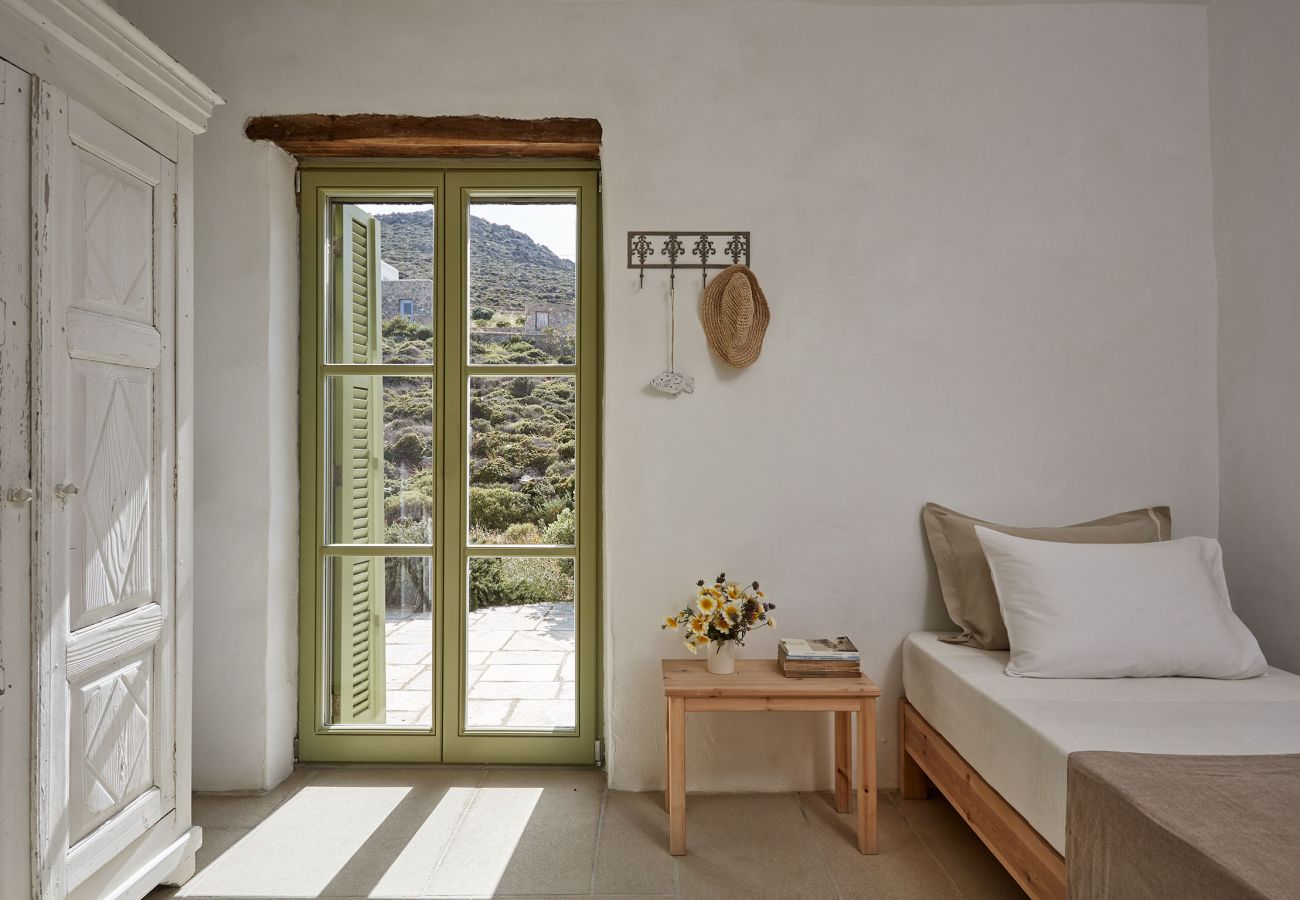 Villa à Ramos -  Spacious 6 bdrm Stone Villa with Pool