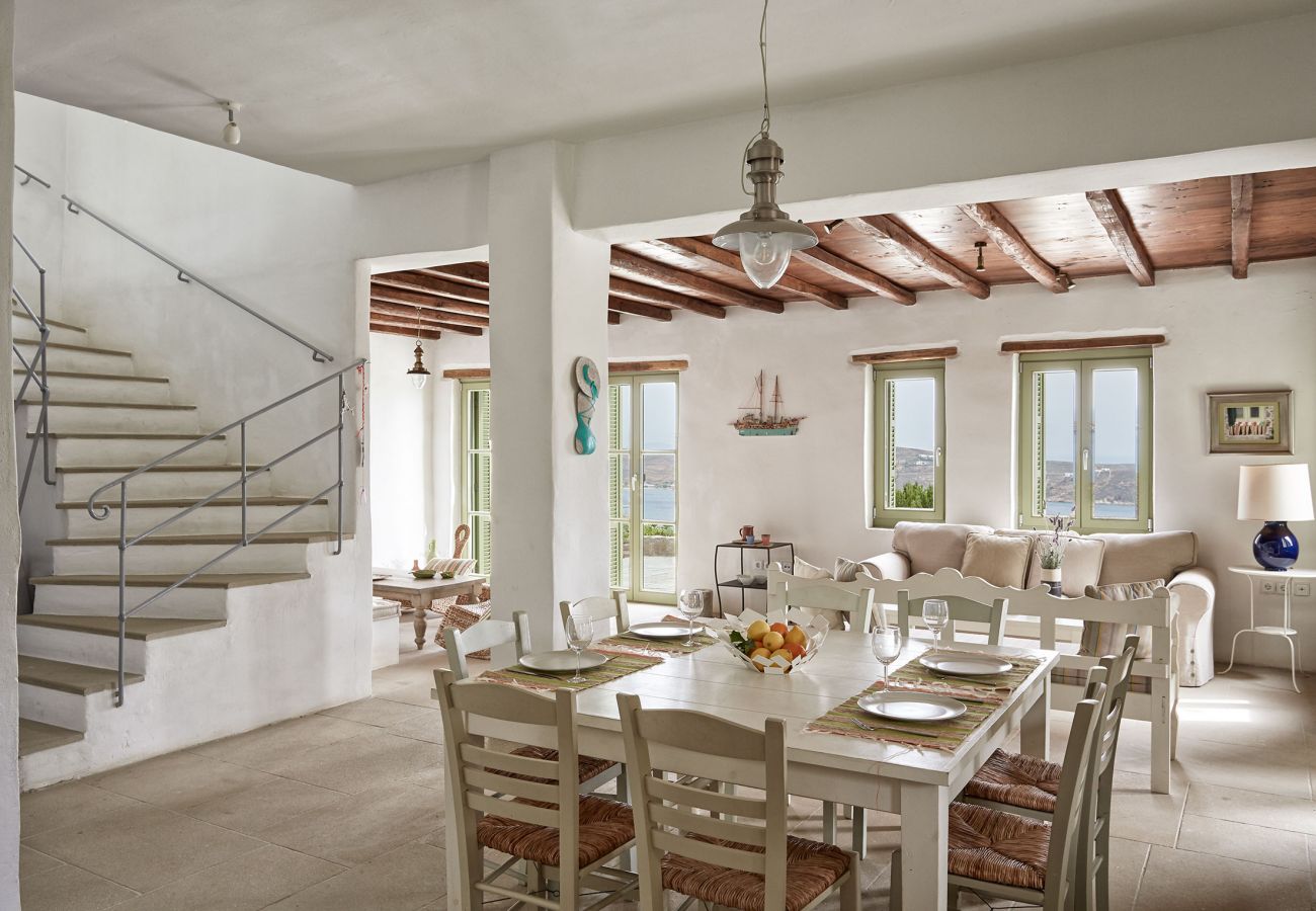 Villa à Ramos -  Spacious 6 bdrm Stone Villa with Pool