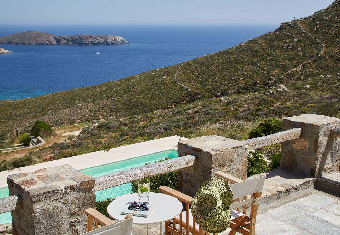 Villa à Ramos -  Spacious 6 bdrm Stone Villa with Pool