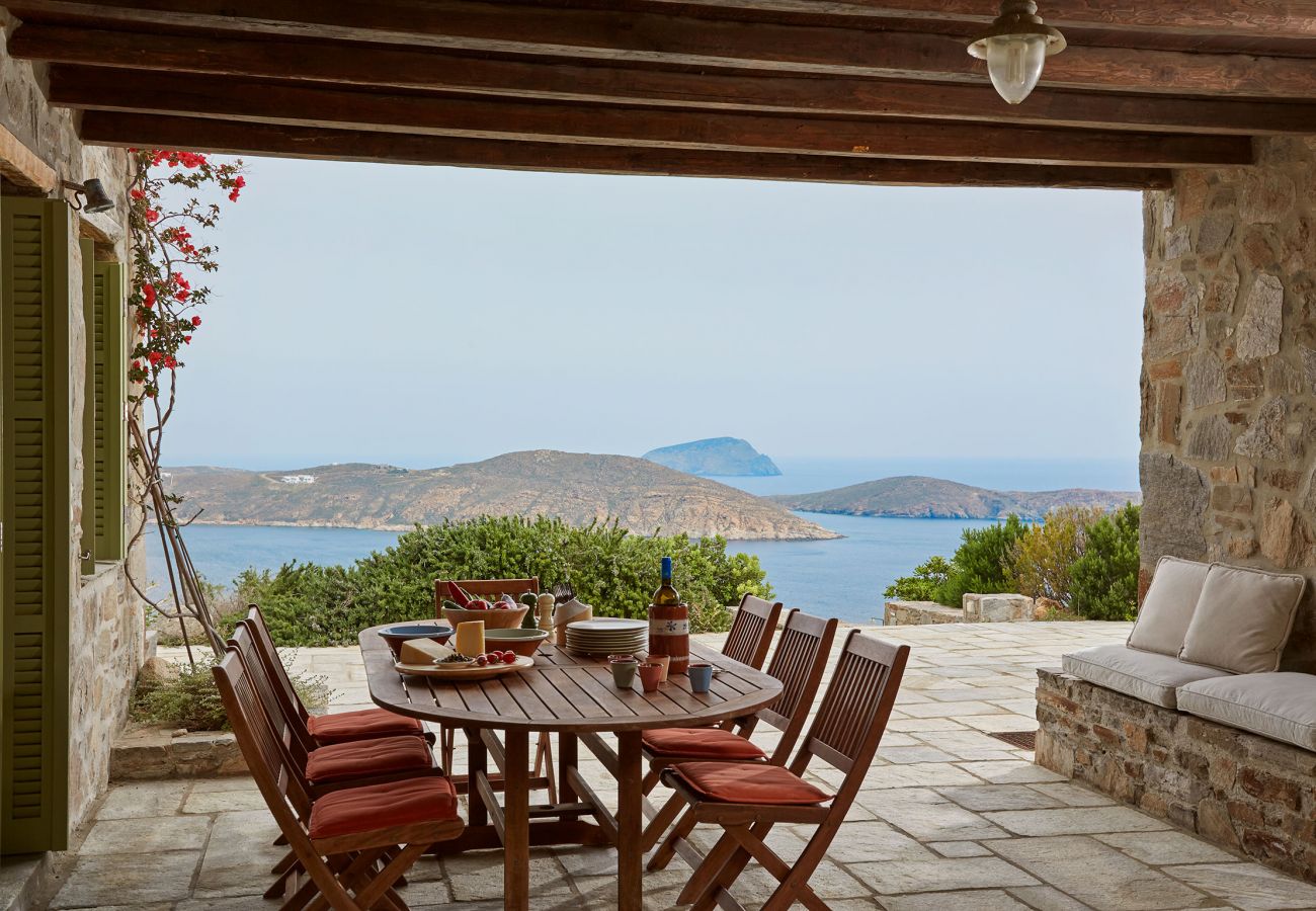 Villa à Ramos -  Spacious 6 bdrm Stone Villa with Pool