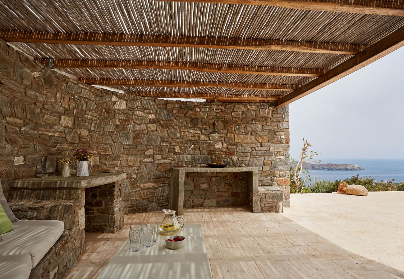 Villa à Ramos -  Spacious 6 bdrm Stone Villa with Pool