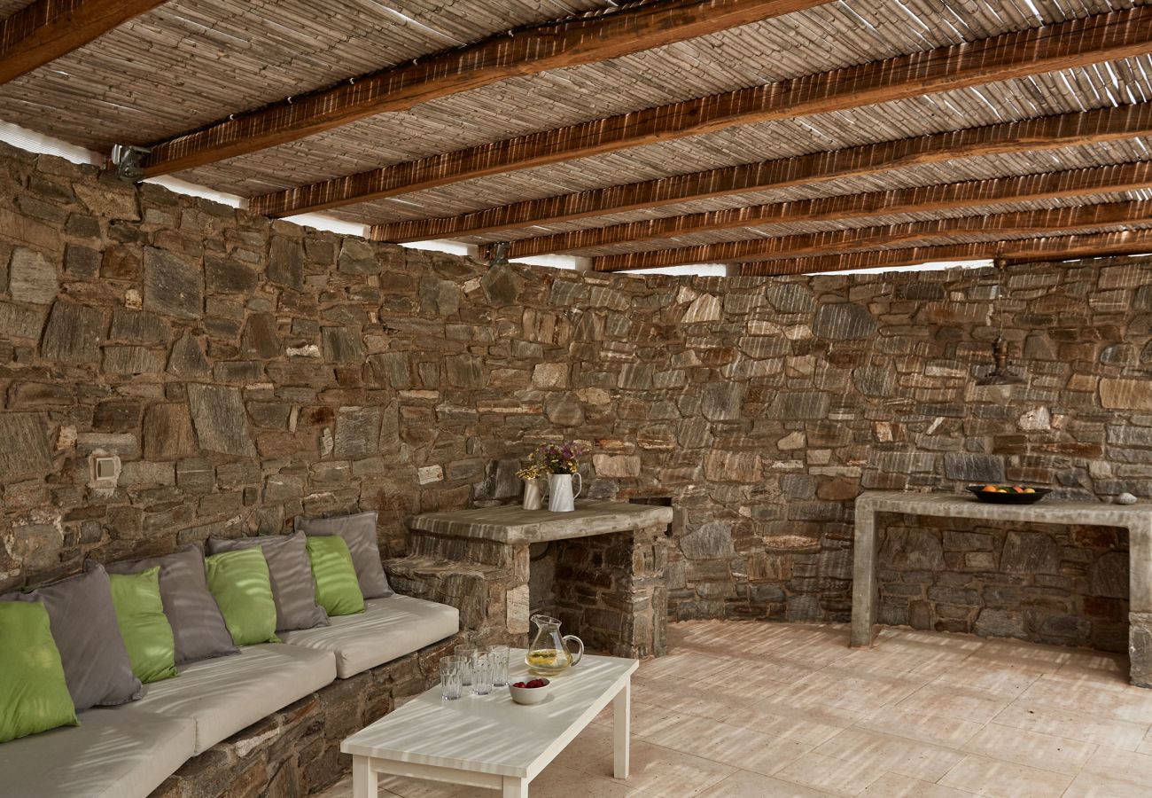 Villa à Ramos -  Spacious 6 bdrm Stone Villa with Pool