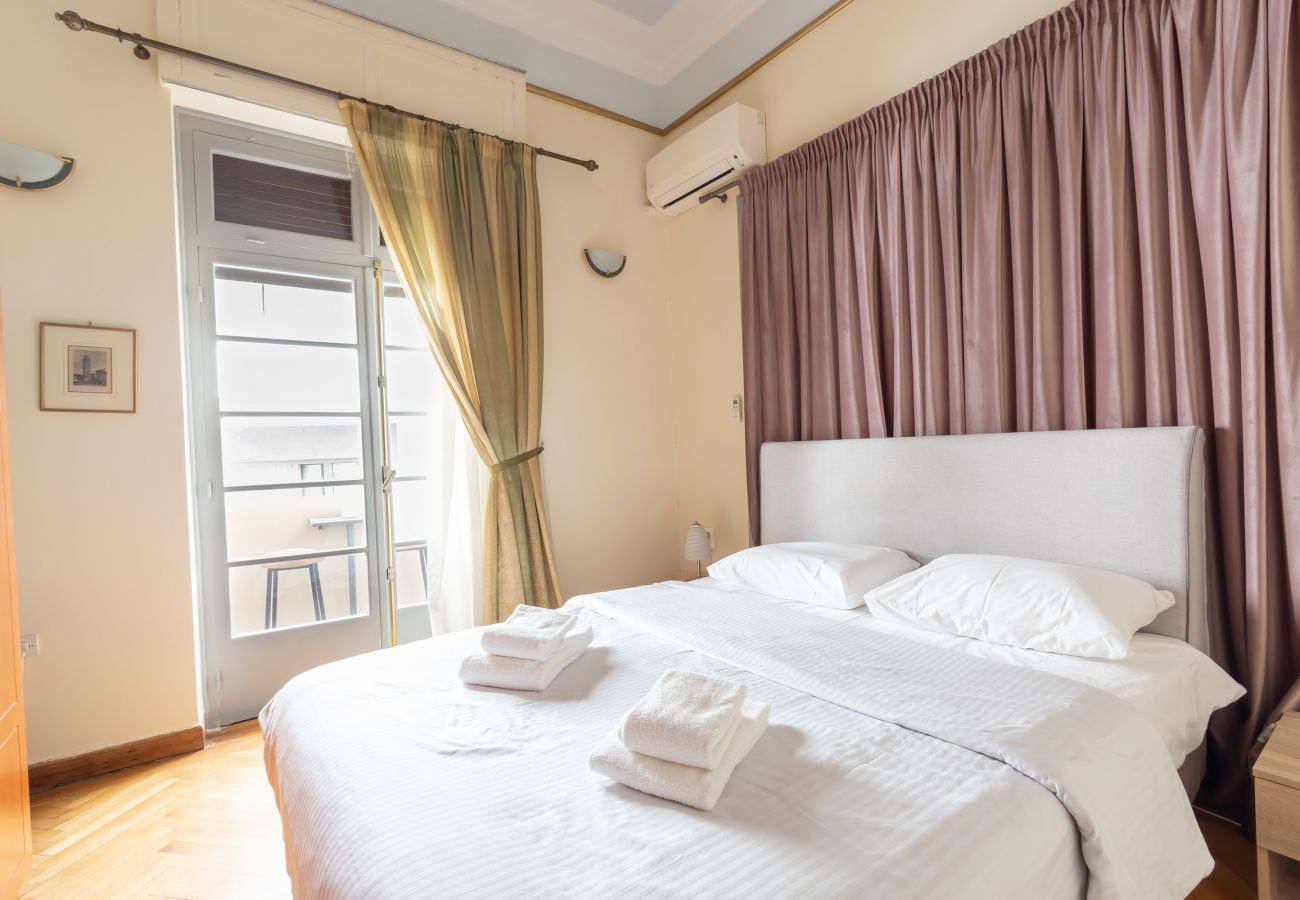 Appartement à Athens - Ideal 4 bdr Apartment in Plaka for 10!