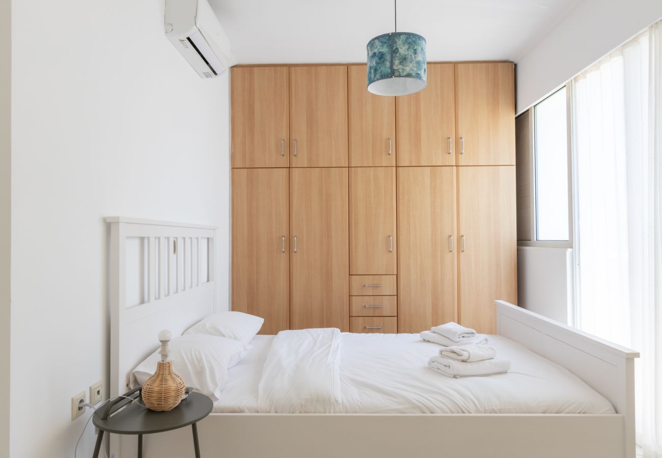 Appartement à Alimos - Luxury and Spacious apt for 8 guests | New features April 2025