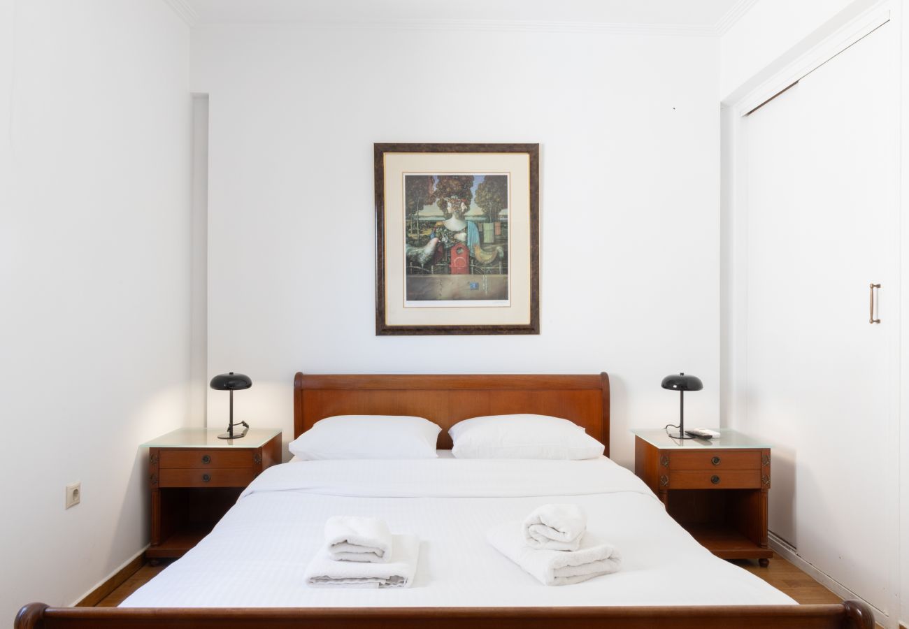 Appartement à Alimos - Luxury and Spacious apt for 8 guests | New features April 2025