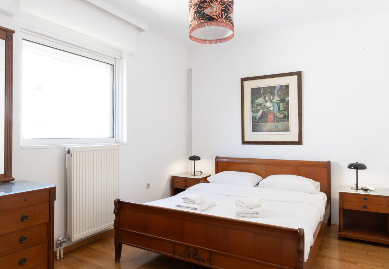 Appartement à Alimos - Luxury and Spacious apt for 8 guests | New features April 2025