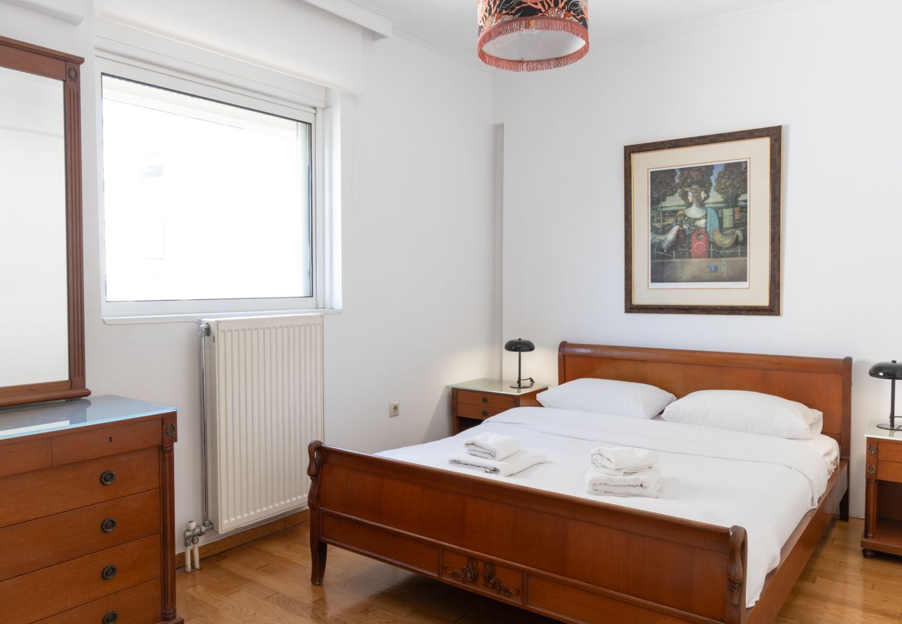 Appartement à Alimos - Luxury and Spacious apt for 8 guests | New features April 2025