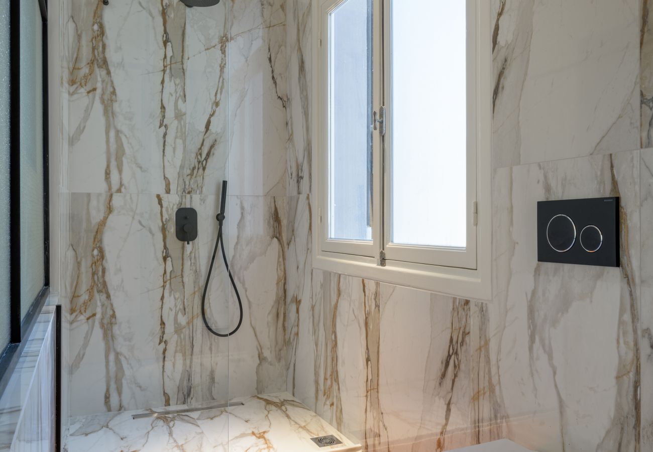 Appartement à Athens - An Outstanding 3 bdrm Apartment in the Heart of Athens