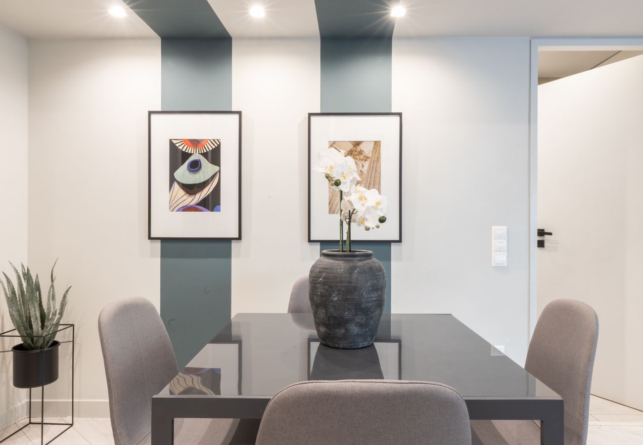 Appartement à Athens - Ultimate 3 Apt Building in the Center for 15 ppl
