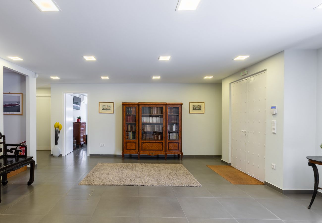 Appartement à Glyfada - Luxury 3-Bedroom House in Central Glyfada