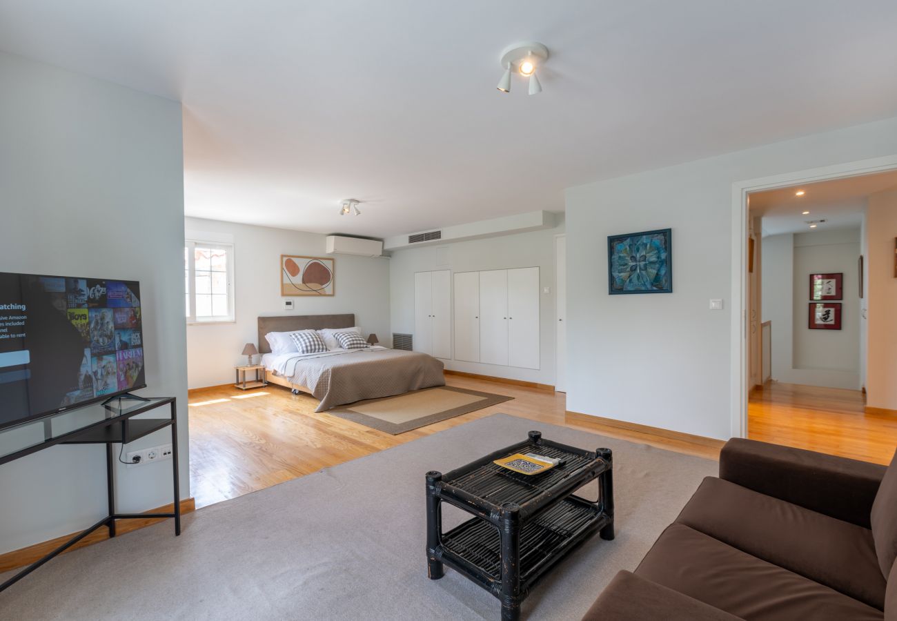 Appartement à Glyfada - Luxury 3-Bedroom House in Central Glyfada