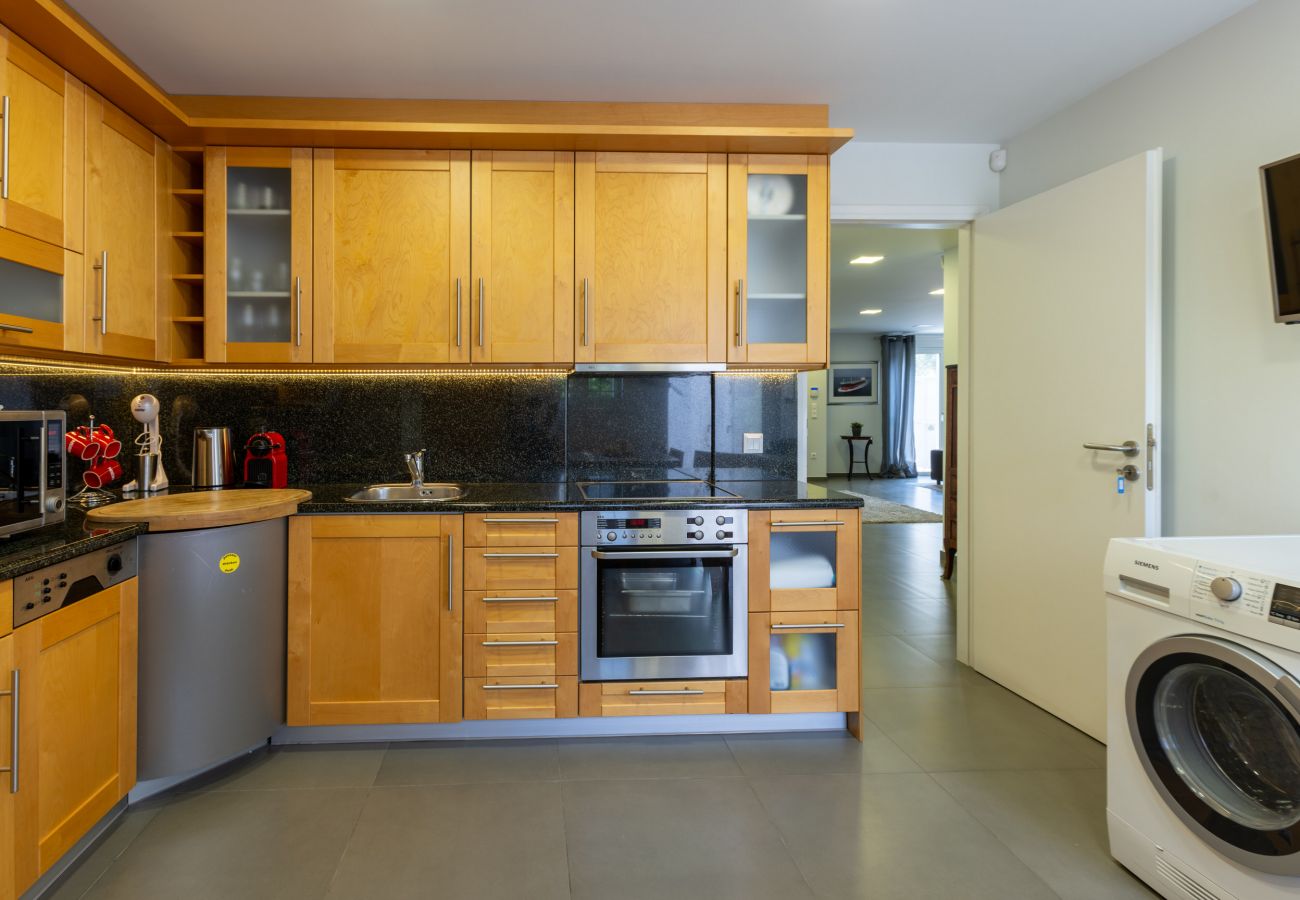 Appartement à Glyfada - Luxury 3-Bedroom House in Central Glyfada