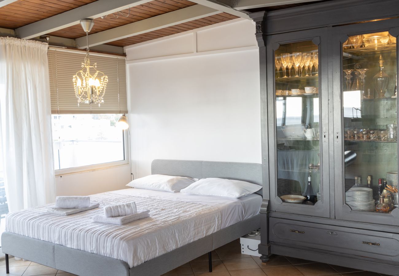 Appartement à Voula - Sunny Loft with a Panoramic View