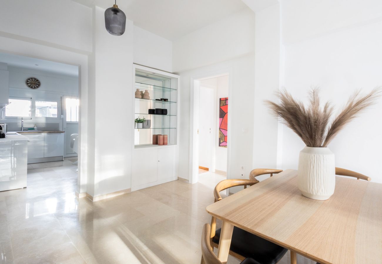 Appartement à Glyfada - Charming Seaside Apartment | Elegant 2BR in Glyfada