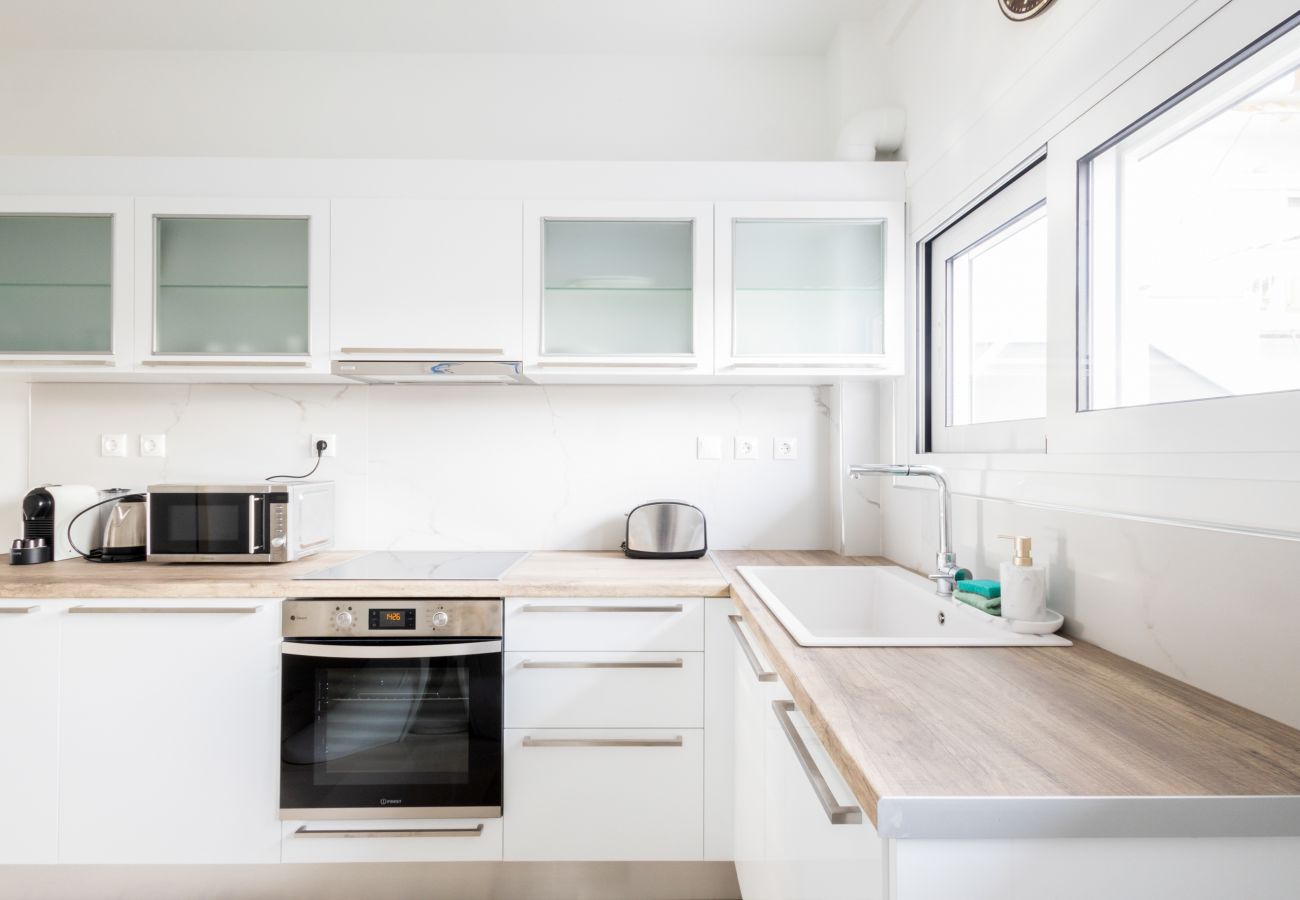 Appartement à Glyfada - Charming Seaside Apartment | Elegant 2BR in Glyfada