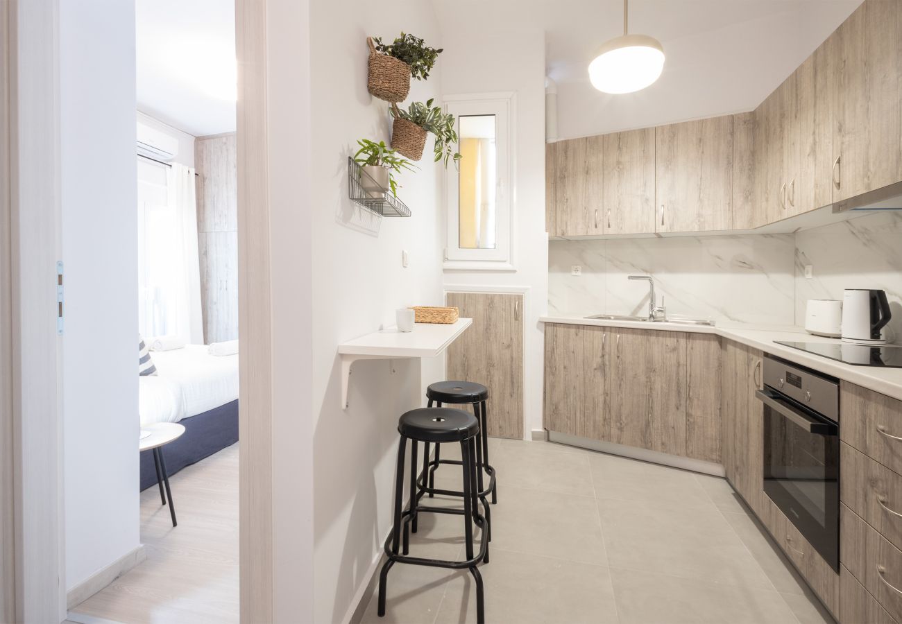 Appartement à Athens - Sunlit Serenity: Cozy 1bdrm Escape in Athens