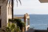 Appartement à Piraeus - 2-Bedroom Retreat Just Steps from the Sea