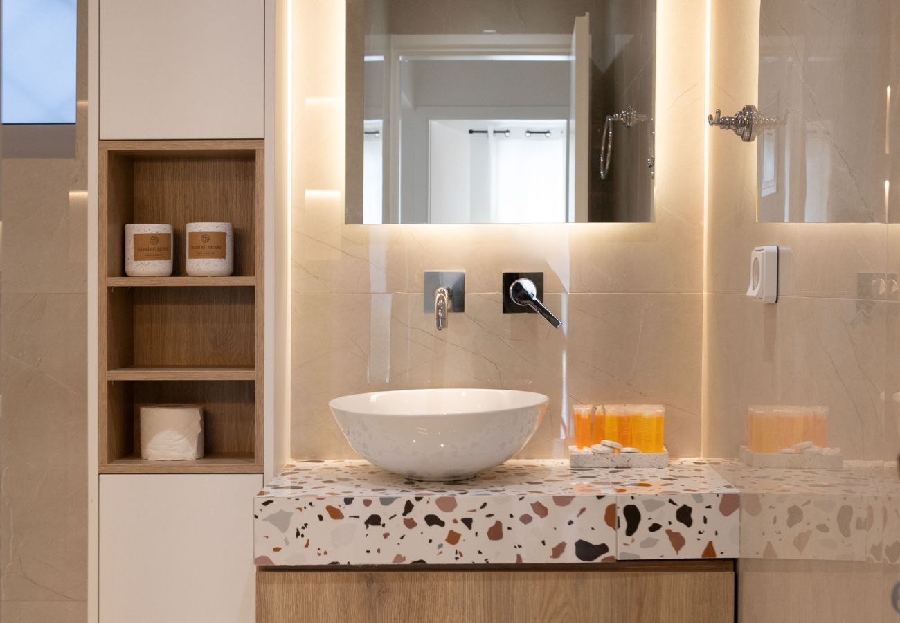 Appartement à Palaio Faliro -  Seaside Elegance | Brand New 2BD Luxury Stay