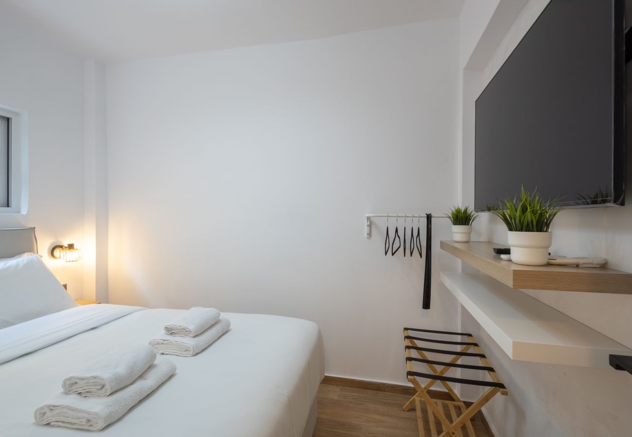 Maison à Agia Paraskevi - The Secret Garden Stay