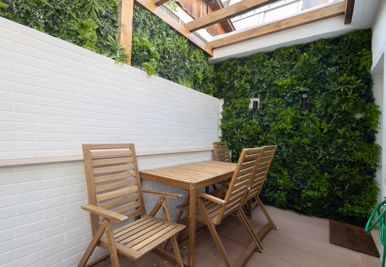 Maison à Agia Paraskevi - The Secret Garden Stay