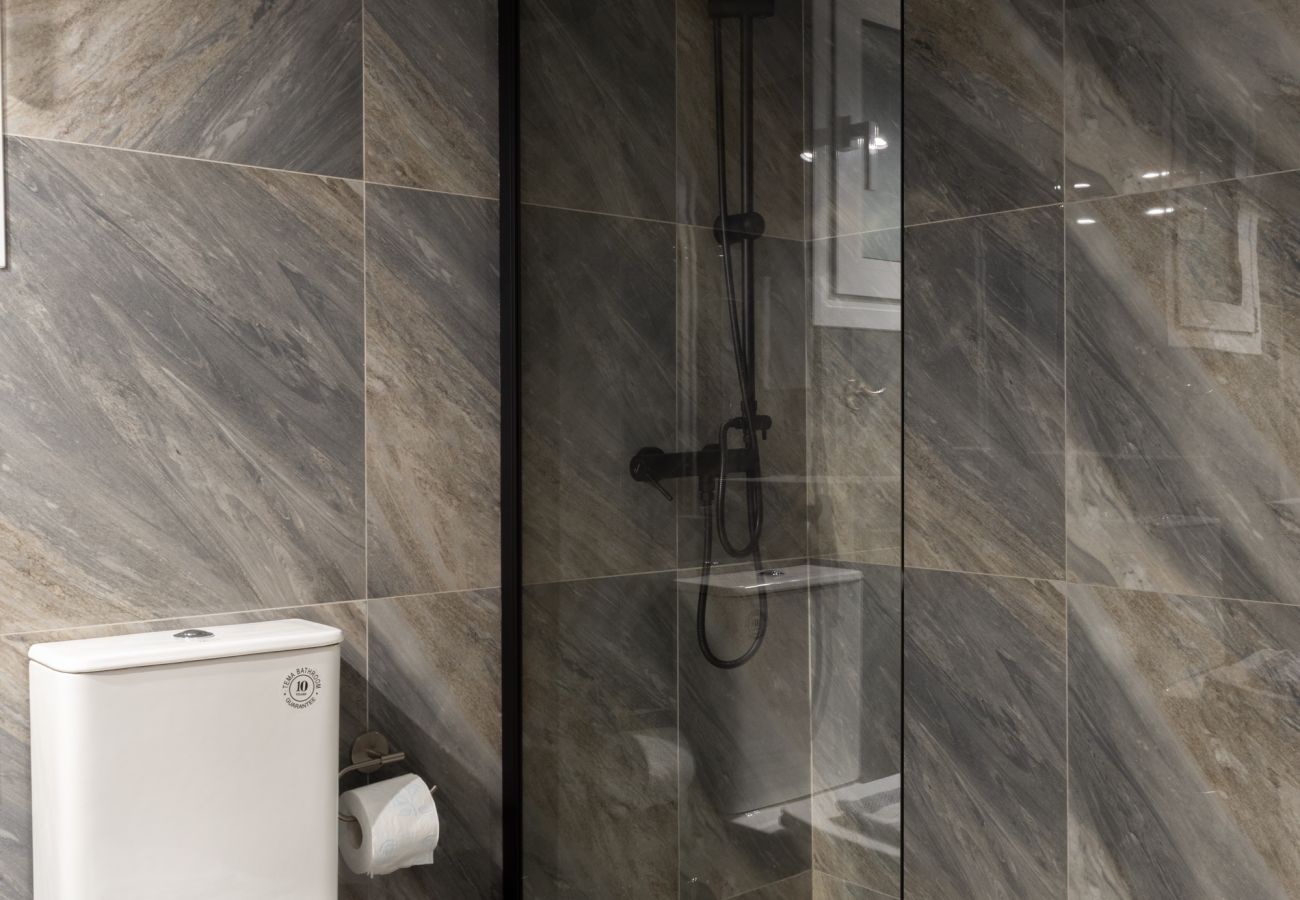 Appartement à Athens - Fresh 2 bdrm Apt in Koukaki