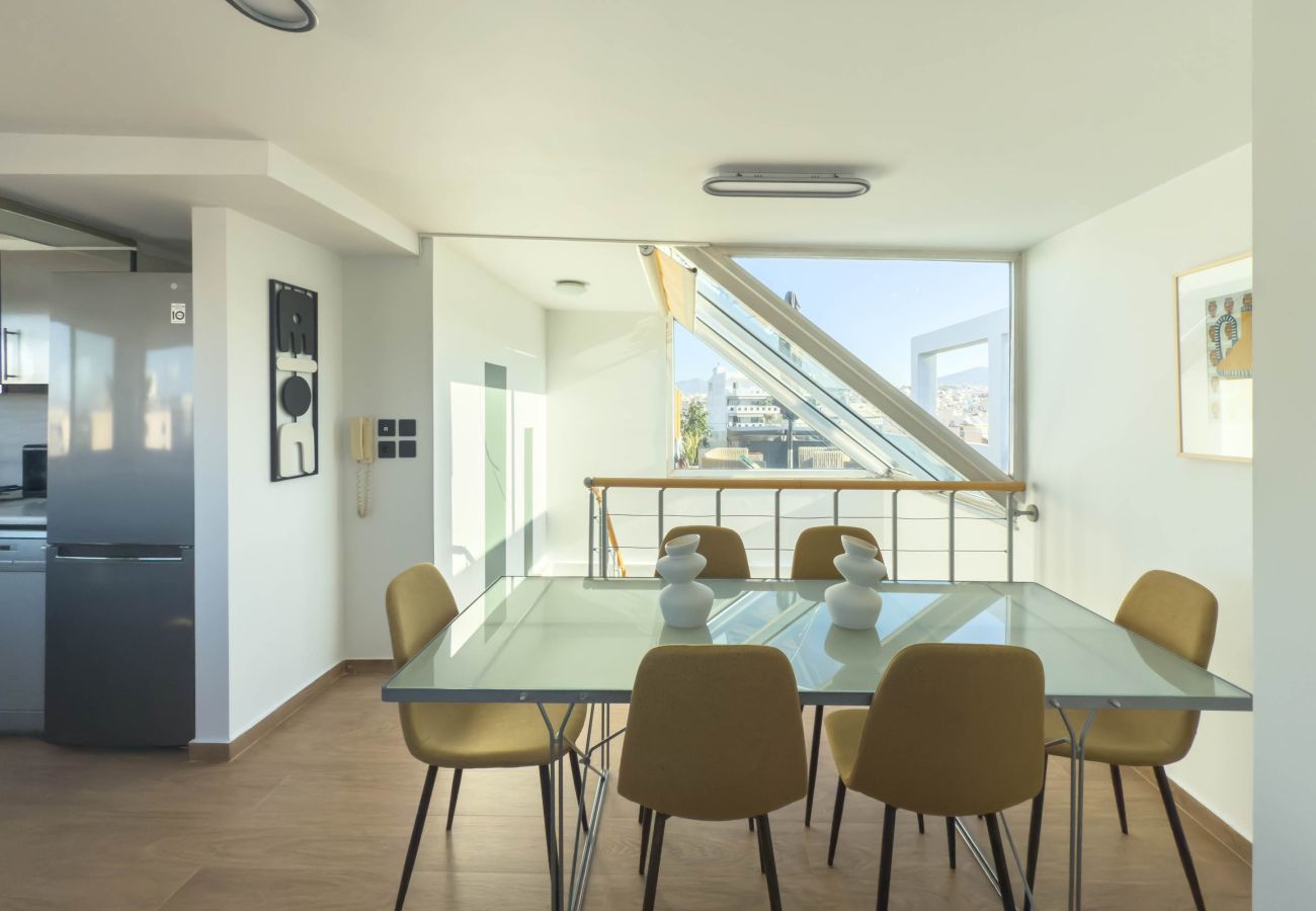 Appartement à Athens - Acropolis Sky Retreat | Jacuzzi & 3BR Maisonette