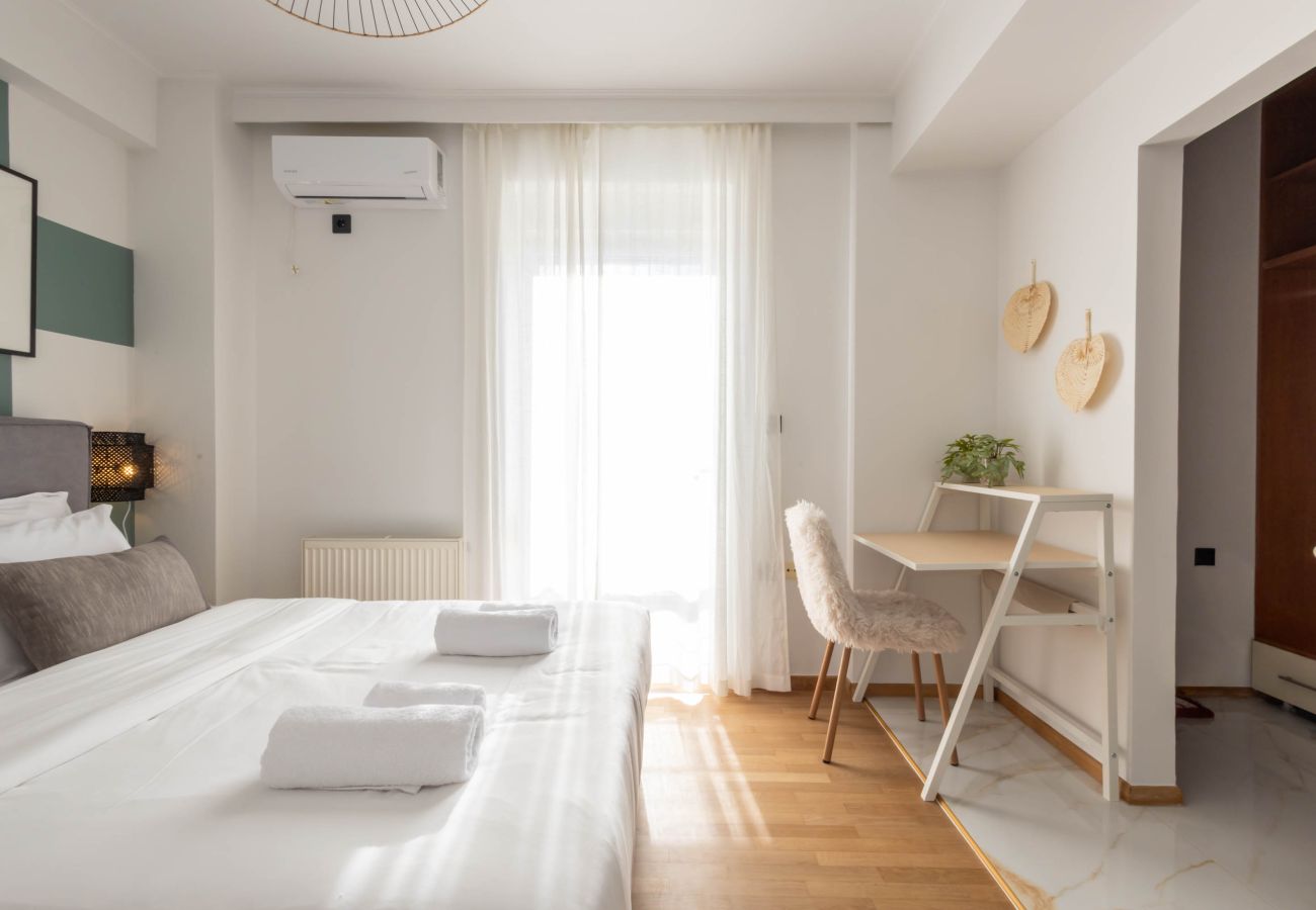 Appartement à Athens - Acropolis Sky Retreat | Jacuzzi & 3BR Maisonette