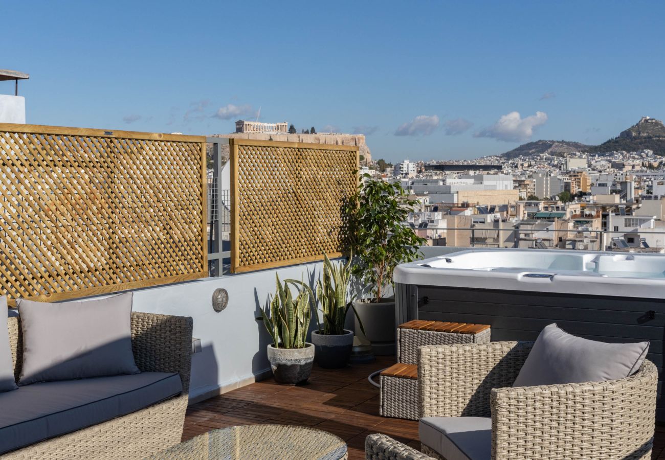 Appartement à Athens - Acropolis Sky Retreat | Jacuzzi & 3BR Maisonette
