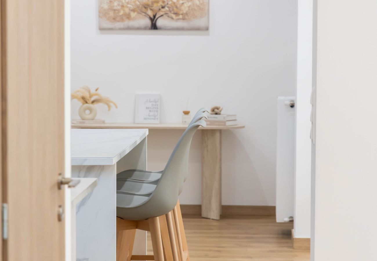 Appartement à Kallithea - Sunlit Charm | Modern 2BR Apartment with High-Speed WiFi