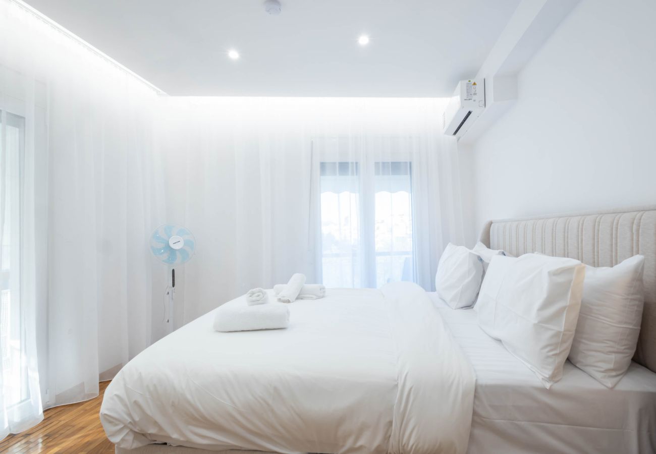 Appartement à Kallithea - Sunlit Charm | Modern 2BR Apartment with High-Speed WiFi