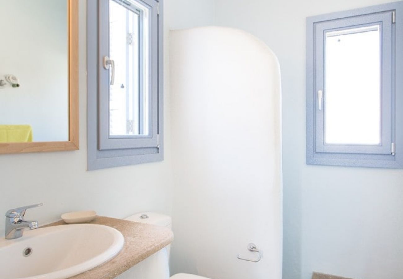 Villa in Ramos - An Amazing Stone Villa-B in Serifos w/Shared Pool